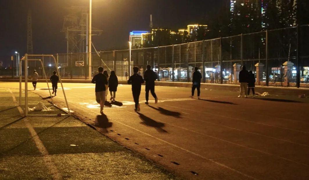 夜跑1.jpg