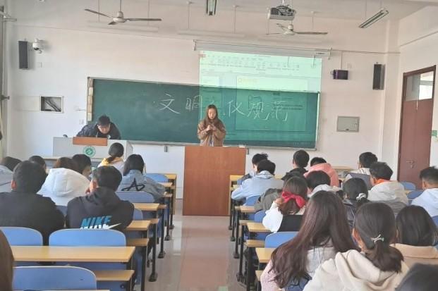 图片2.jpg 图片2.jpg