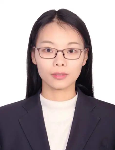 郑义老师.jpg 郑义老师.jpg